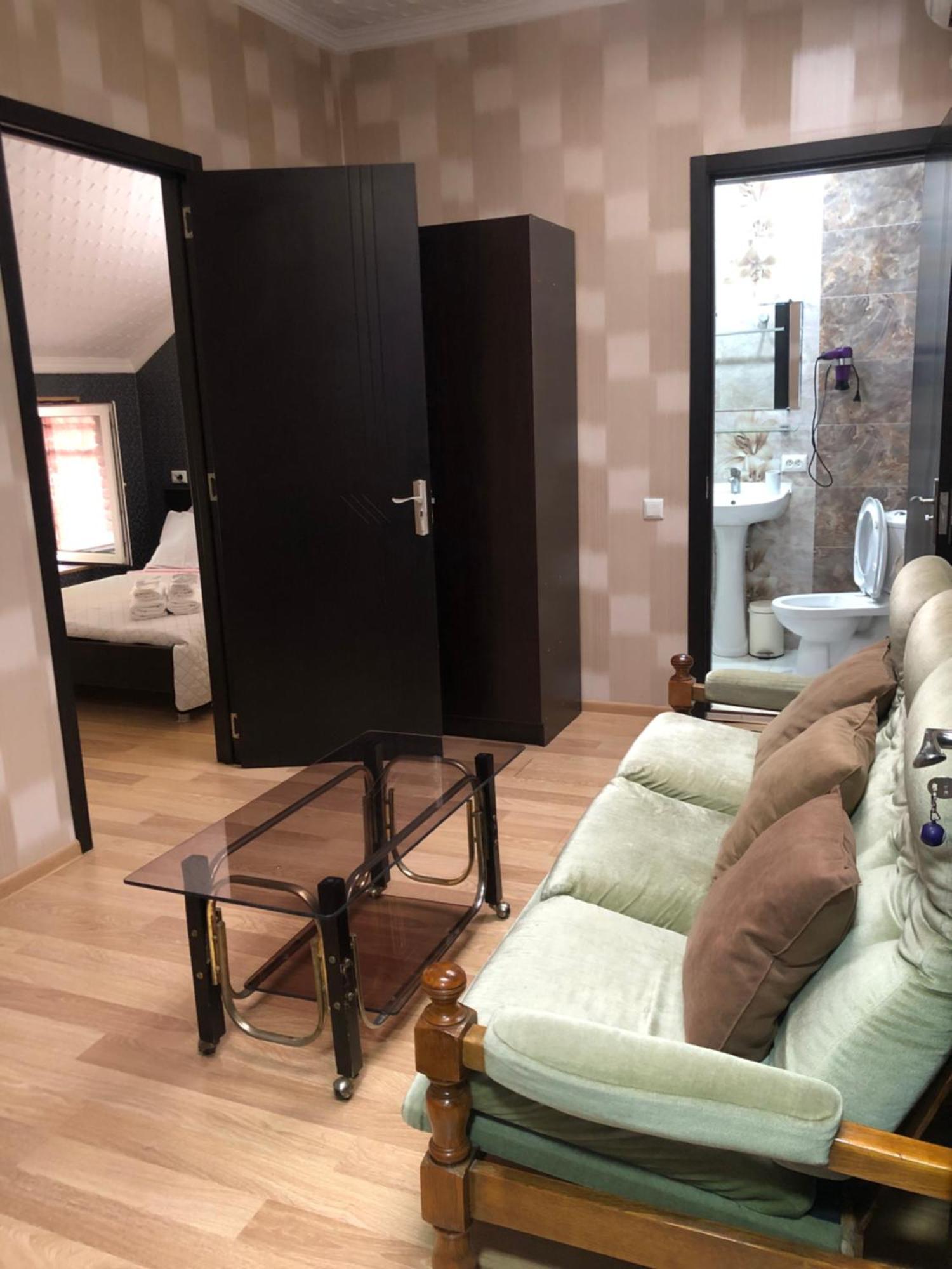Hotel Your Comfort Tbiliszi Kültér fotó