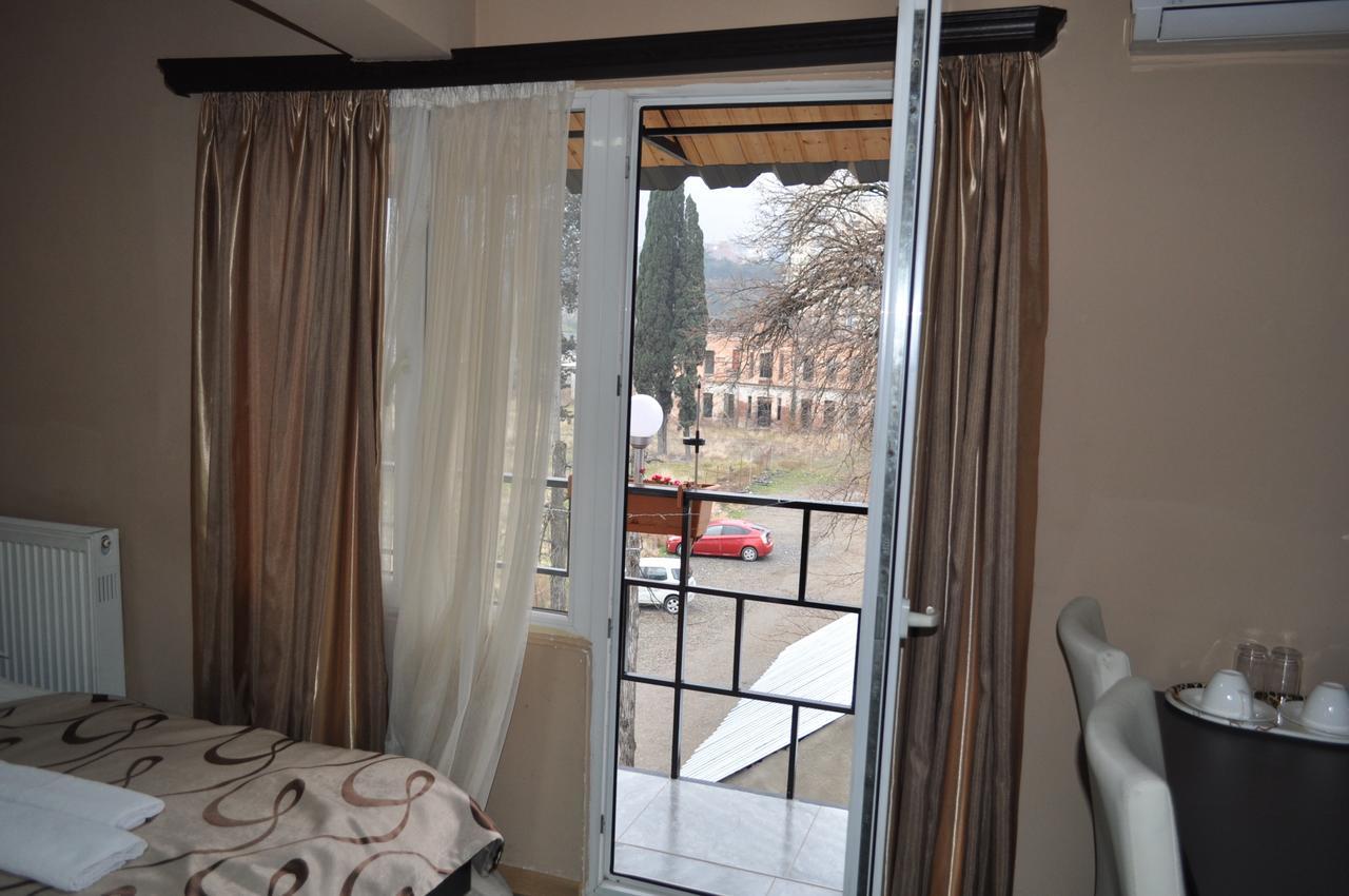 Hotel Your Comfort Tbiliszi Kültér fotó