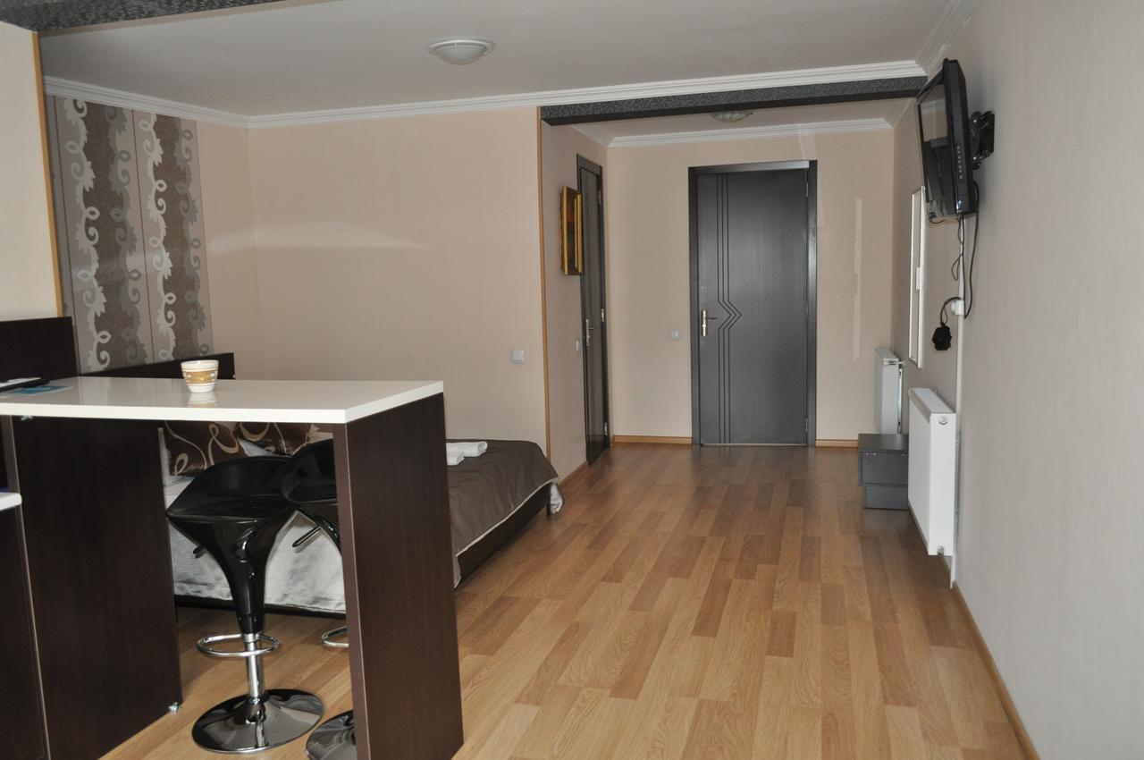 Hotel Your Comfort Tbiliszi Kültér fotó