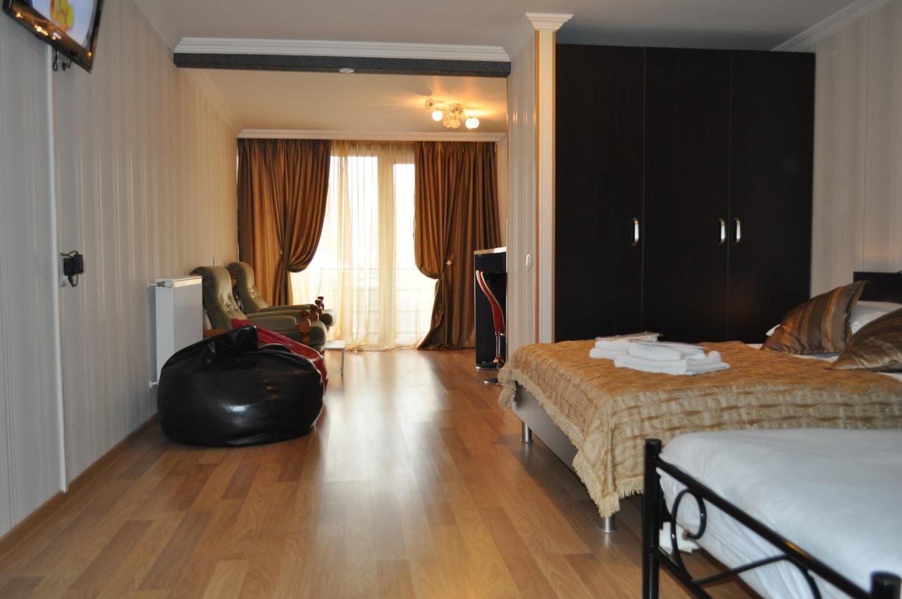 Hotel Your Comfort Tbiliszi Kültér fotó